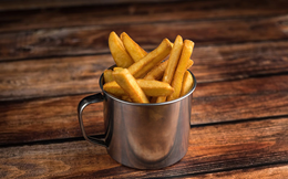 FRYTKI STEAKHOUSE 200G + KETCHUP