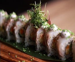 California maki warzywa w tempurze / dorada japońska / majonez truflowy